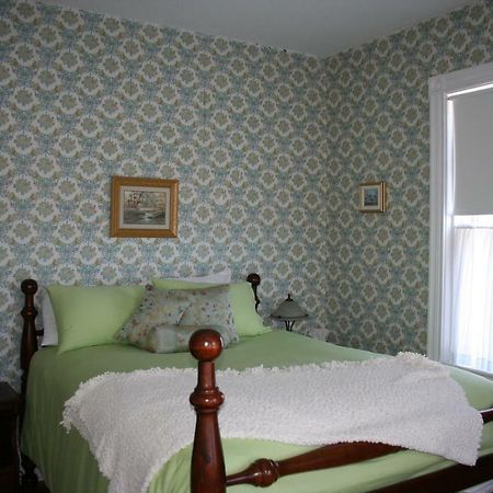 Sackville Bed And Breakfast Bagian luar foto