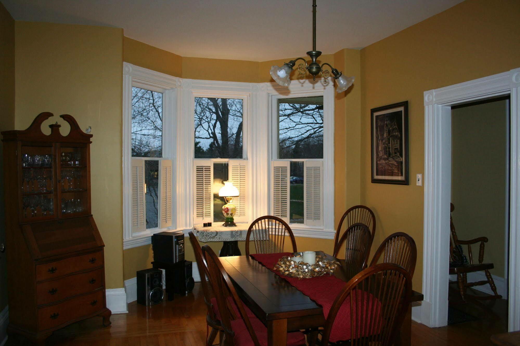 Sackville Bed And Breakfast Bagian luar foto