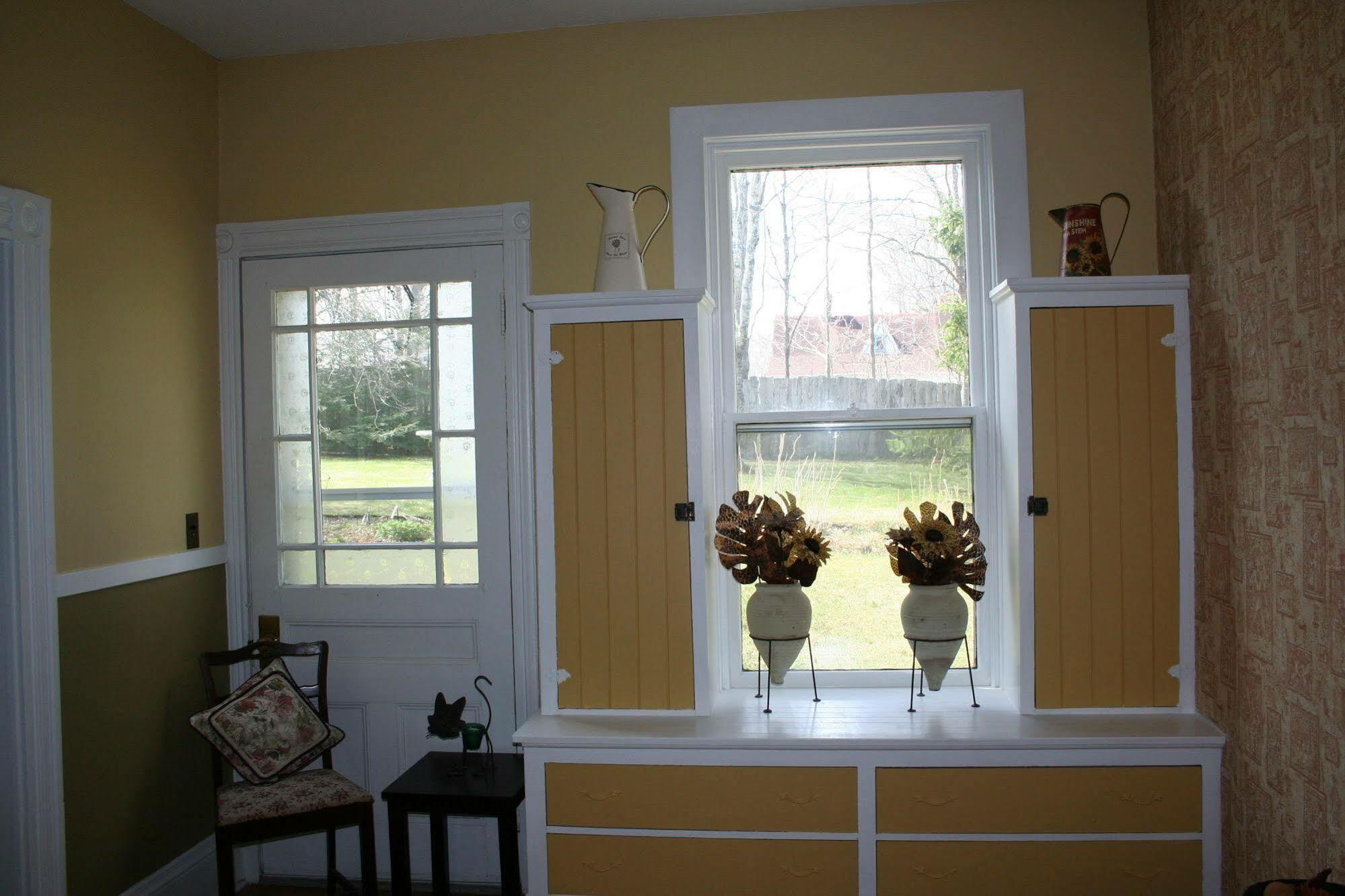 Sackville Bed And Breakfast Bagian luar foto